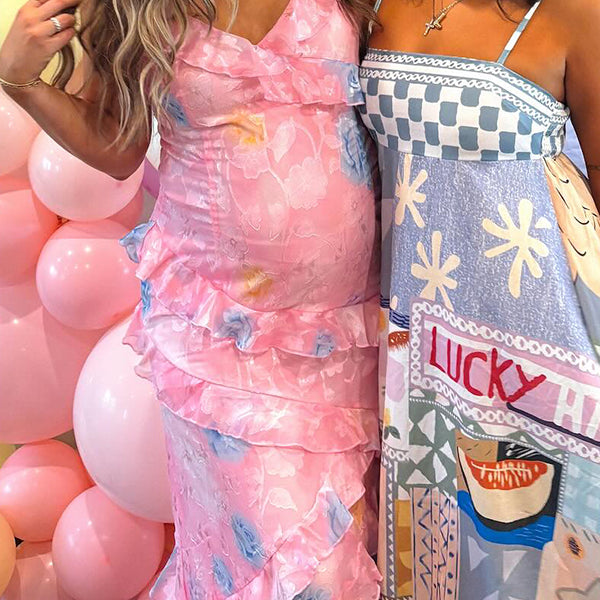 Momsmood Pink Wavy Border Stamp Duty Spaghetti Strap Vacation Party Baby Shower Maternity Photoshoot Maxi Dress