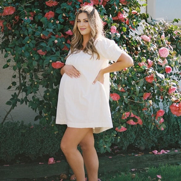 Momsmood Smocked Puff Sleeve Photoshoot Maternity Mini Dress