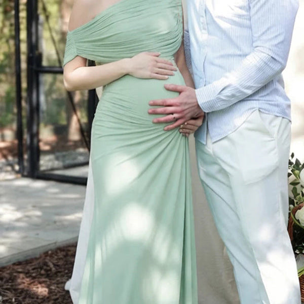 Green Oblique Shoulder Ruched Bodycon Backless Maternity Maxi Dress
