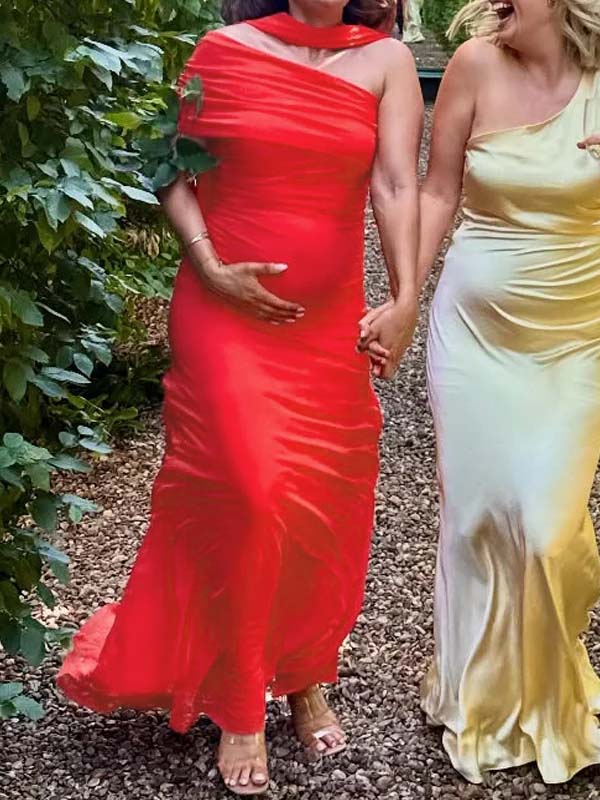 Momsmood Oblique Shoulder Ruched Maternity Photoshoot Maxi Dress