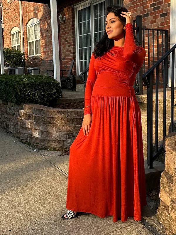 Momsmood Red Round Neck Pocket Ruched Maternity Photoshoot Maxi Dress