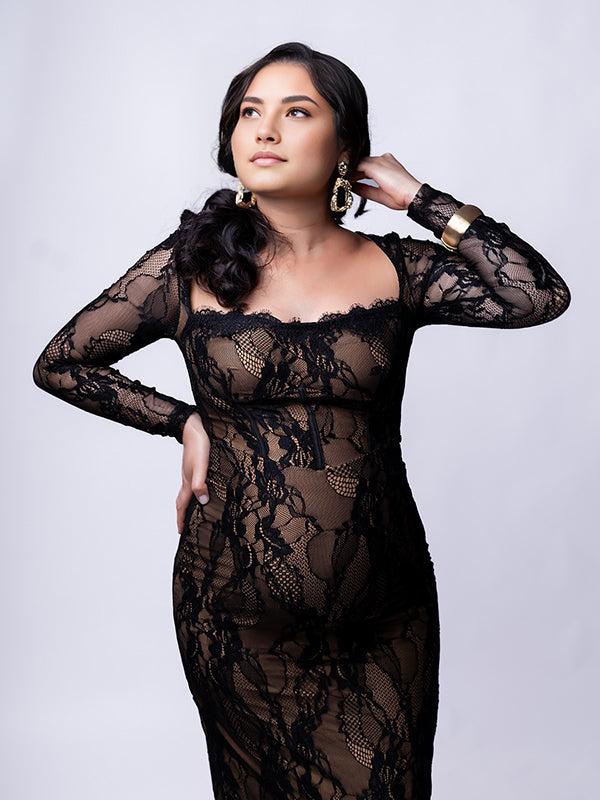 Momsmood Lace Ruffle Back Slit Square Neck Bodycon Maternity Maxi Dress