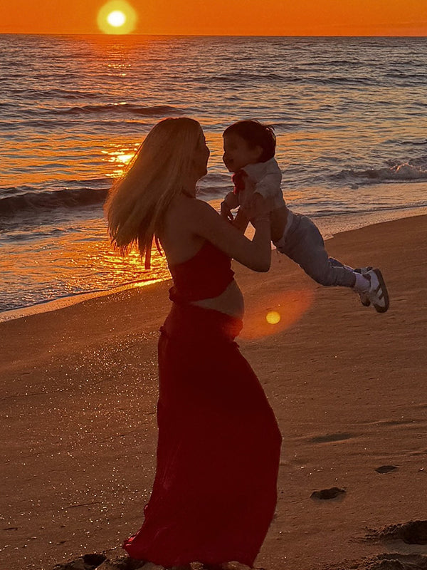 Momsmood Red lace up Halter Neck Otter Margin V Neck Two Piece Beach Vacation Baby Shower Maternity Photoshoot Suits