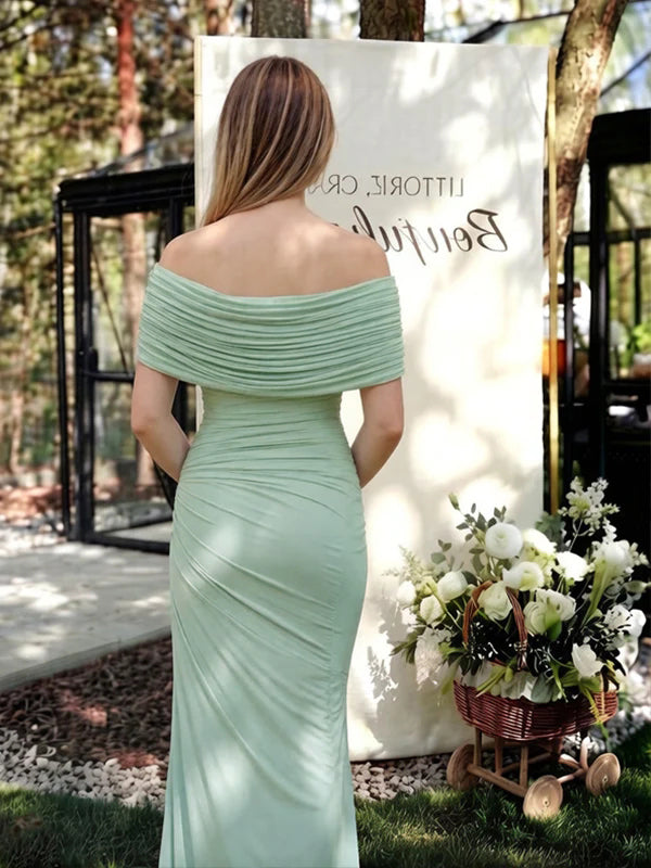 Green Oblique Shoulder Ruched Bodycon Backless Maternity Maxi Dress